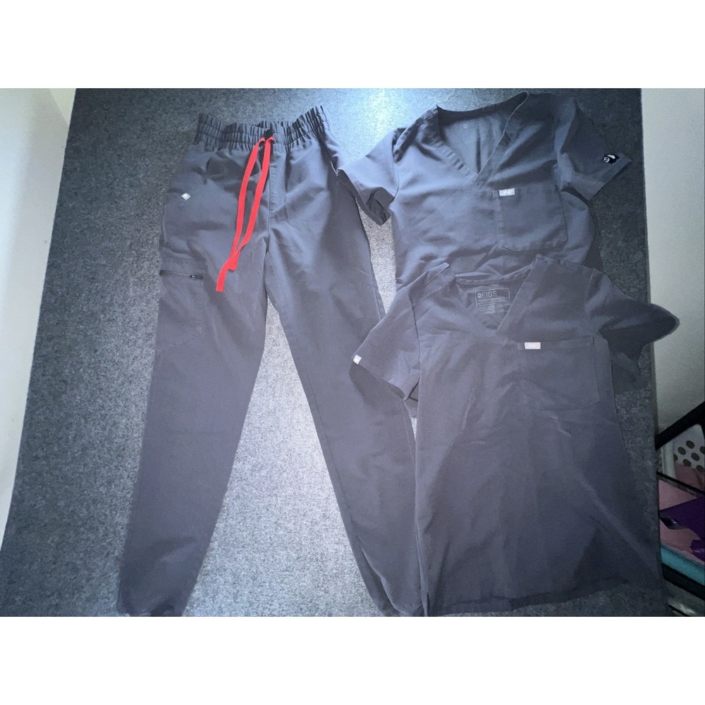 FIGS Technical Collect Charcoal Grey 3-Pc Set: 2 XXS Top & 1 XXS/Tall Bottoms - Picture 1 of 16